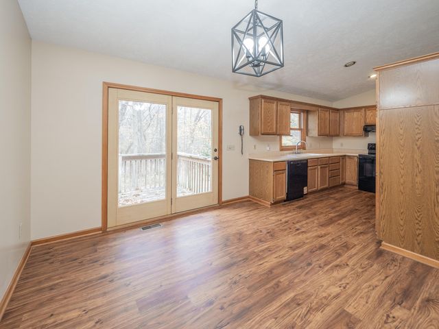 11265 E H J Avenue, Charleston Twp, MI 49053