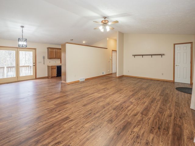 11265 E H J Avenue, Charleston Twp, MI 49053