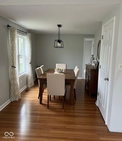 52 Fountain Lake Drive, Greenfield, IN 46140
