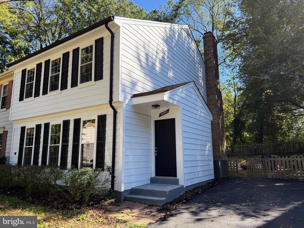 9983 HEMLOCK WOODS LN, Burke, VA 22015