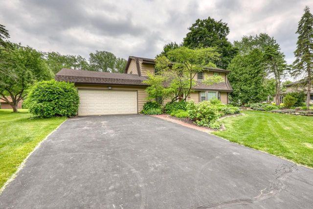 2930 San Juan TRAIL, Brookfield, WI 53005