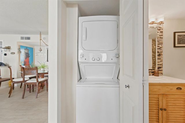 200 Ocean Trail Way 1106, Jupiter, FL 33477