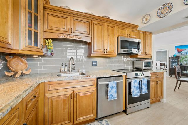 200 Ocean Trail Way 1106, Jupiter, FL 33477
