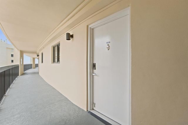 200 Ocean Trail Way 1106, Jupiter, FL 33477
