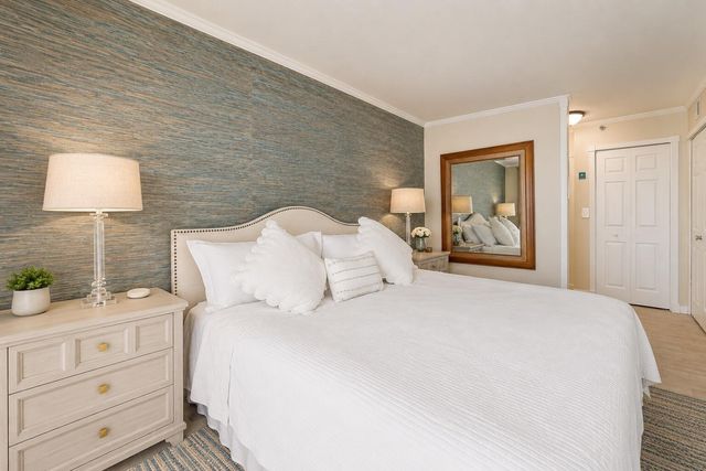 200 Ocean Trail Way 1106, Jupiter, FL 33477