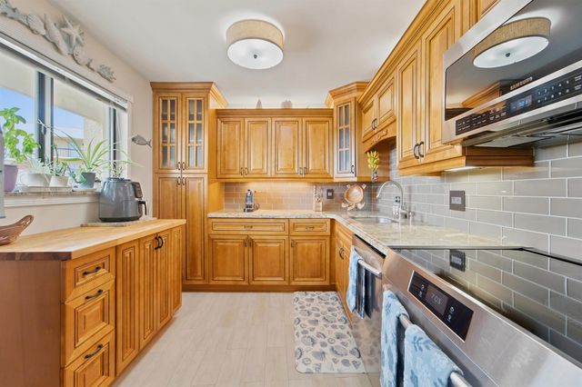 200 Ocean Trail Way 1106, Jupiter, FL 33477