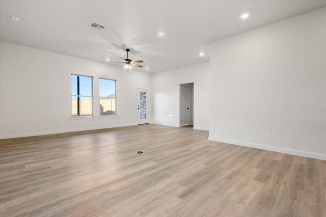 7006 56th Street, Lubbock, TX 79407