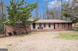 5843 Foxfield Trail, Rex, GA 30273
