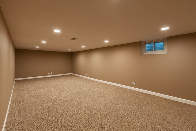 1046 Midway Road, Northbrook, IL 60062