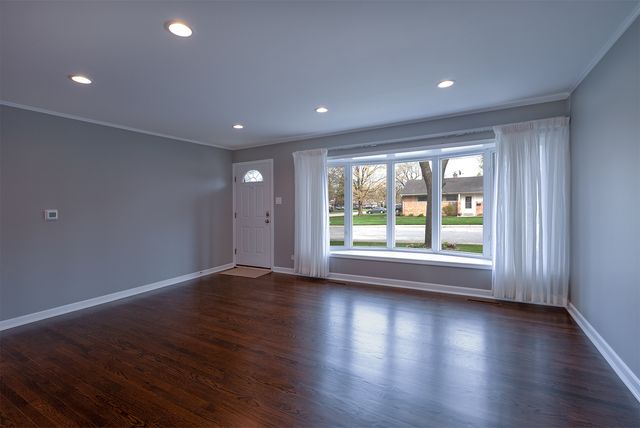 1046 Midway Road, Northbrook, IL 60062