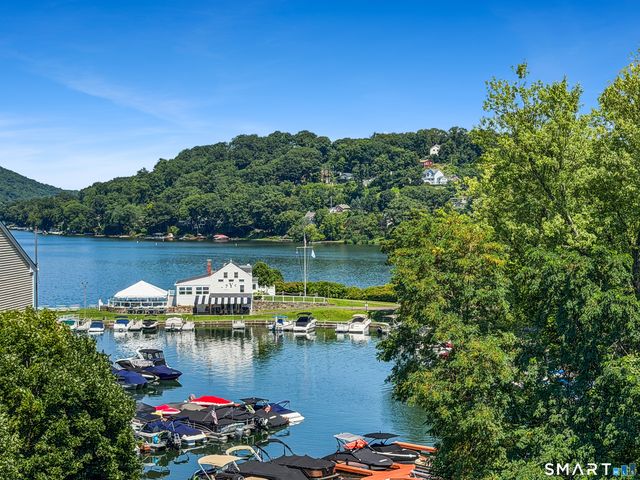 16 Hayestown Road A403, Danbury, CT 06811
