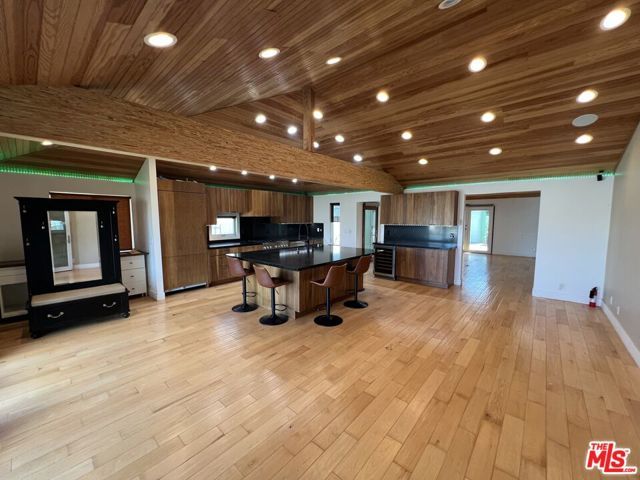 6484 Wynkoop Street, Los Angeles, CA 90045