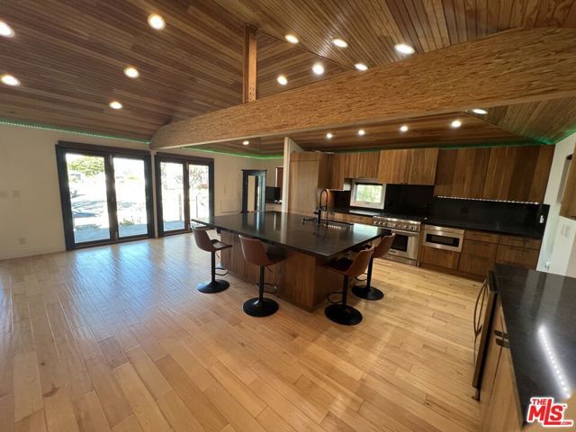 6484 Wynkoop Street, Los Angeles, CA 90045