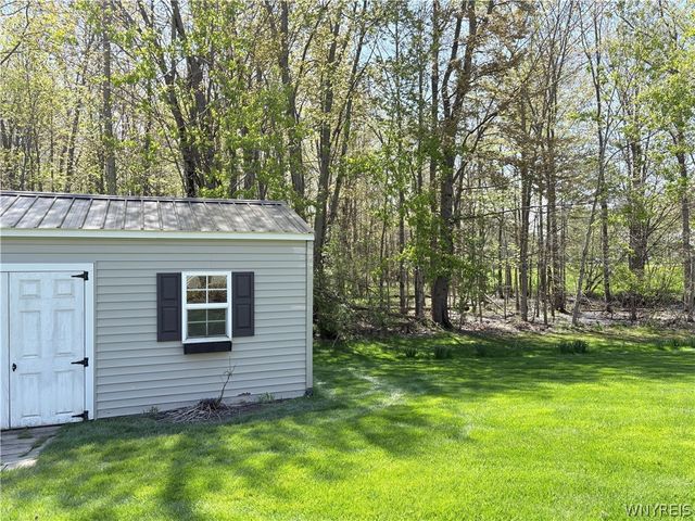2314 Winterberry Drive, Hamburg, NY 14085