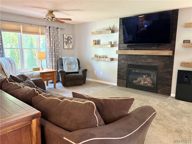 2314 Winterberry Drive, Hamburg, NY 14085