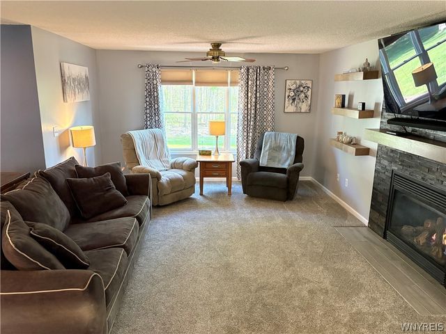 2314 Winterberry Drive, Hamburg, NY 14085