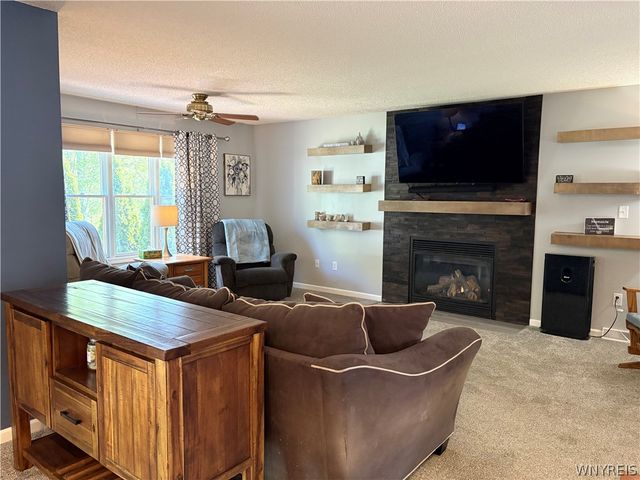2314 Winterberry Drive, Hamburg, NY 14085