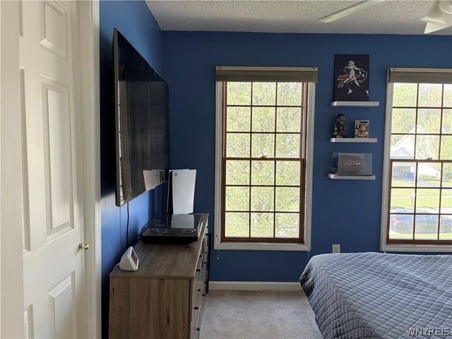 2314 Winterberry Drive, Hamburg, NY 14085