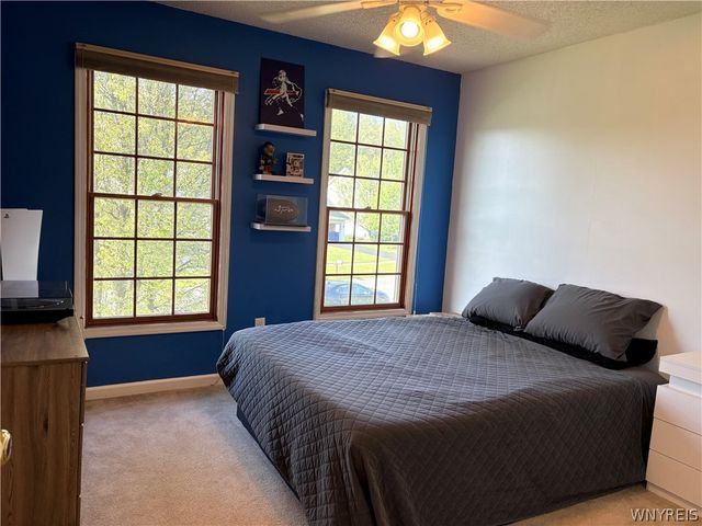 2314 Winterberry Drive, Hamburg, NY 14085