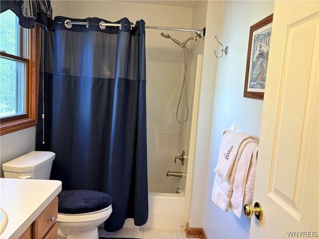 2314 Winterberry Drive, Hamburg, NY 14085