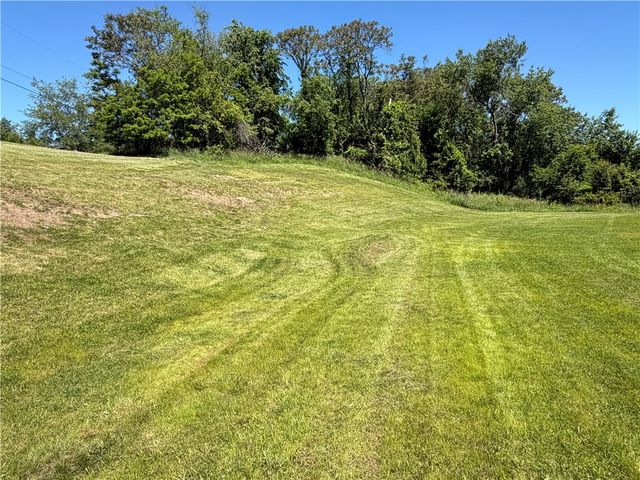 1375 Fayette, Donora, PA 15033