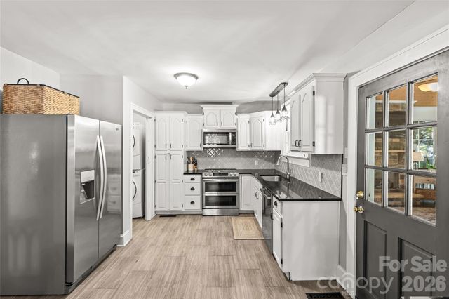 512 Bascom Street, Charlotte, NC 28205