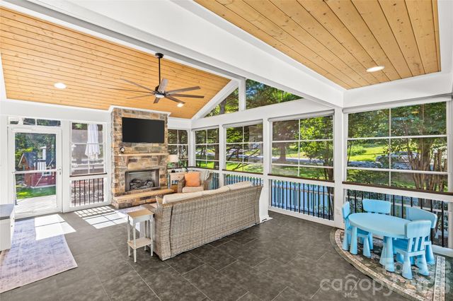 512 Bascom Street, Charlotte, NC 28205