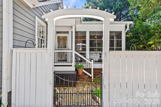 512 Bascom Street, Charlotte, NC 28205