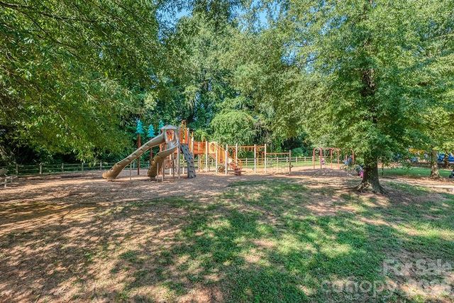 512 Bascom Street, Charlotte, NC 28205