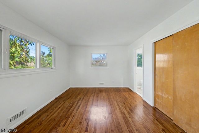 12 Toner Rd, Boonton Town, NJ 07005