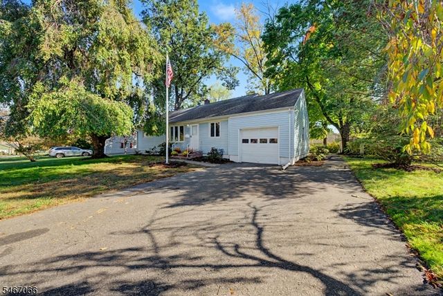 12 Toner Rd, Boonton Town, NJ 07005