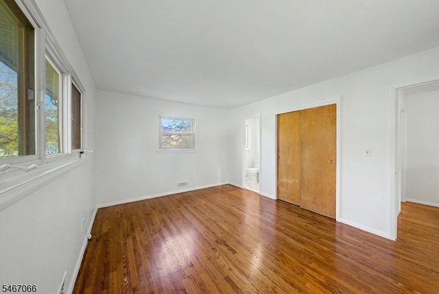 12 Toner Rd, Boonton Town, NJ 07005