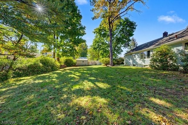 12 Toner Rd, Boonton Town, NJ 07005
