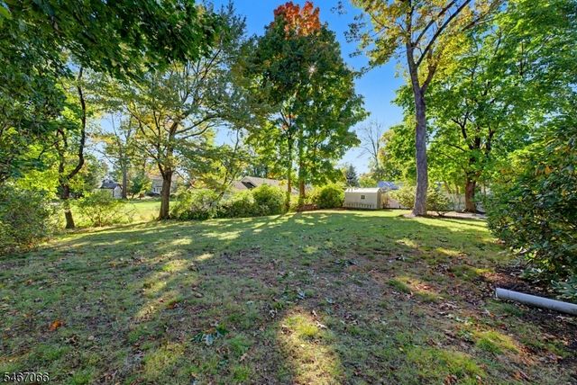 12 Toner Rd, Boonton Town, NJ 07005