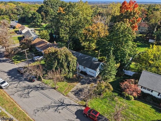 12 Toner Rd, Boonton Town, NJ 07005