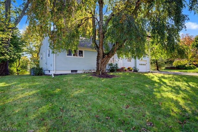 12 Toner Rd, Boonton Town, NJ 07005