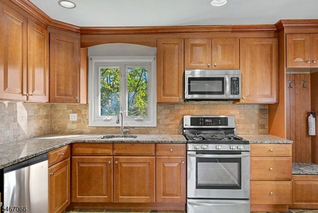 12 Toner Rd, Boonton Town, NJ 07005