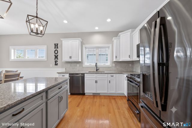 139 Mulholland Way 139, North Haven, CT 06473