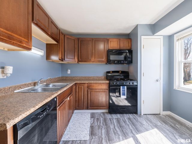 3919 W VIRDEN Drive, Peoria, IL 61615