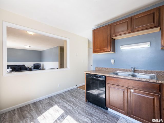 3919 W VIRDEN Drive, Peoria, IL 61615