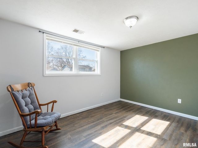 3919 W VIRDEN Drive, Peoria, IL 61615