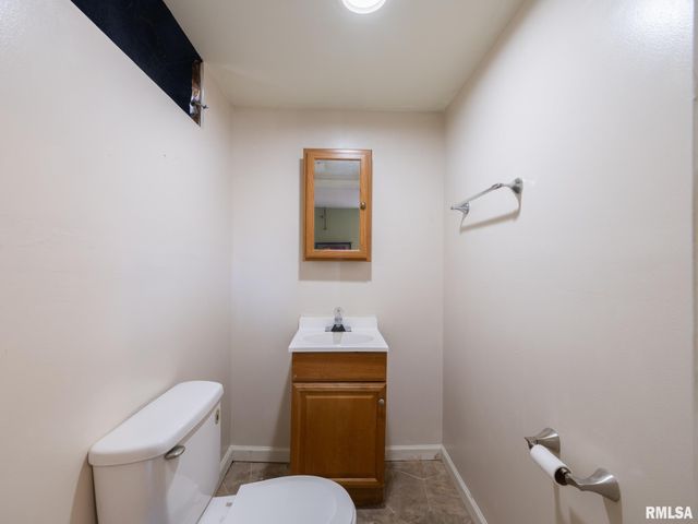 3919 W VIRDEN Drive, Peoria, IL 61615