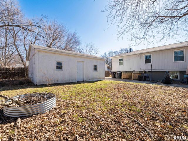 3919 W VIRDEN Drive, Peoria, IL 61615