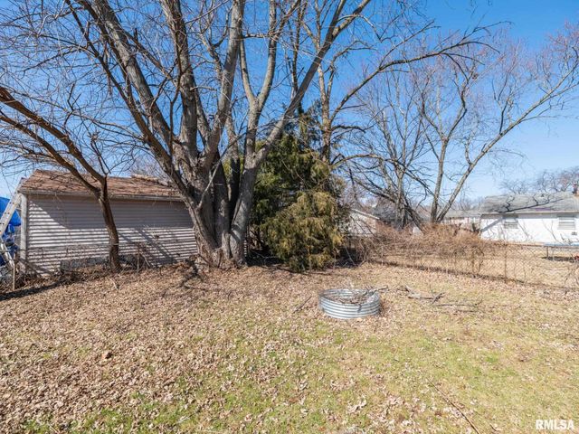 3919 W VIRDEN Drive, Peoria, IL 61615