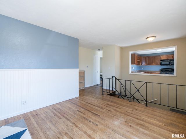 3919 W VIRDEN Drive, Peoria, IL 61615