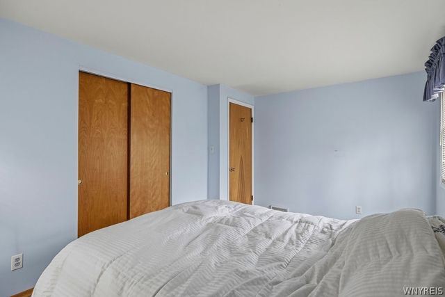 4839 Middleton Drive, Lockport Town, NY 14094