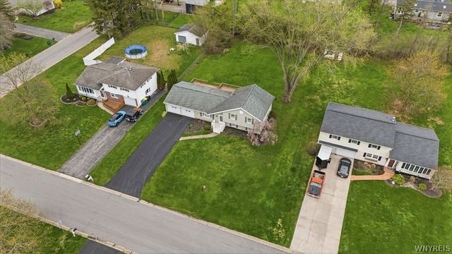 4839 Middleton Drive, Lockport Town, NY 14094