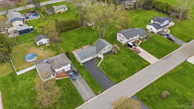 4839 Middleton Drive, Lockport Town, NY 14094