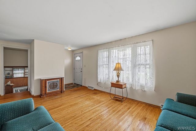 4839 Middleton Drive, Lockport Town, NY 14094