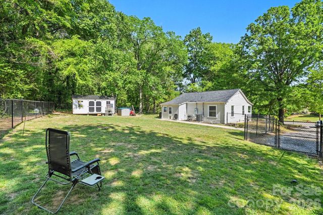 515 N Chapel Street, Landis, NC 28088
